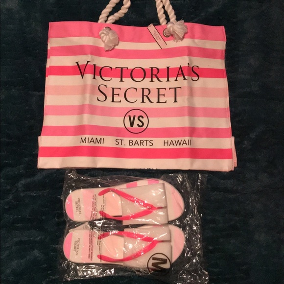 NWT Victoria’s Secret Beach Bundle Tote & M Flops - Picture 2 of 6